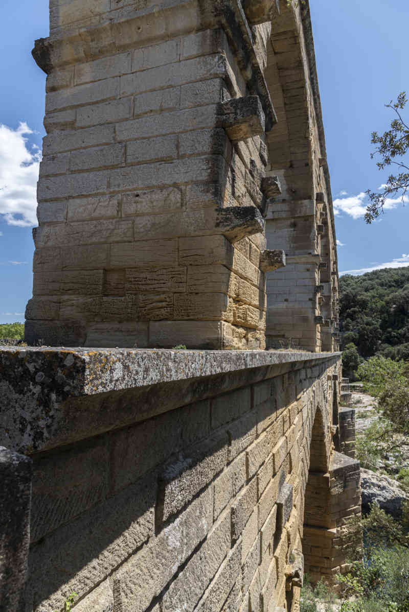 Francia - Vers-Pont-du-Gard - Pont du Gard 018.jpg